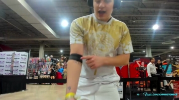 Thejohnnystone  19-09-2021 video outfits